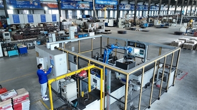 智能驅(qū)動，智造未來 黃山汽車零部件企業(yè)生產(chǎn)忙，機器人研發(fā)引領(lǐng)產(chǎn)業(yè)升級